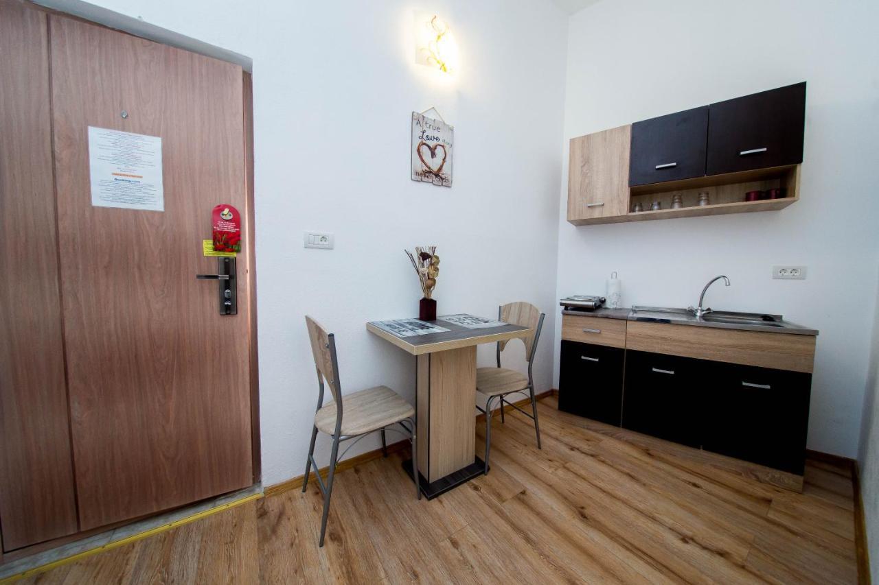 Boul Rosu Residence Free Private Parking أراد المظهر الخارجي الصورة